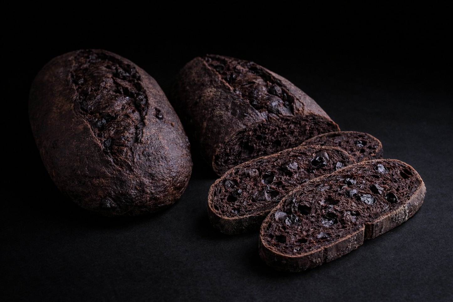 Sjokolade- og staut surdeigsbrød